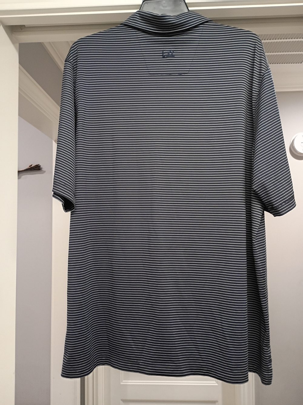 Cutter & Buck Navy Striped Polo with Yellow 'M' Logo Men's Size XL - Picture 4 of 4